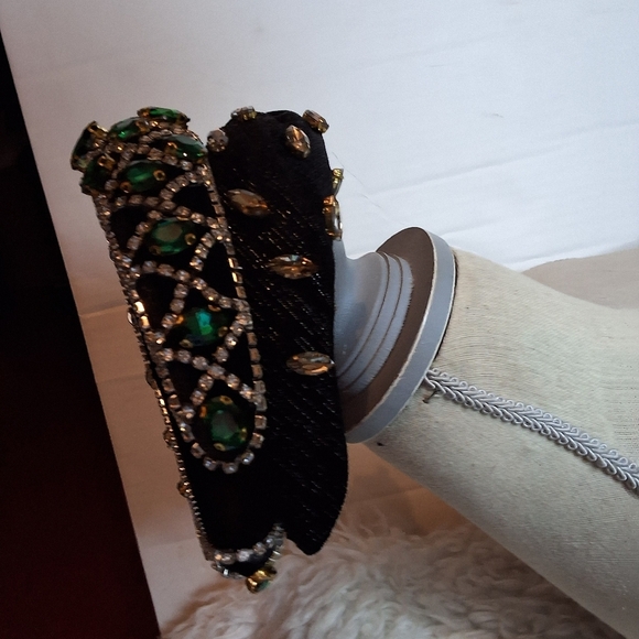 Set of 2 Jeweled Headbands Black Velvet Emerald Green Rhinestone Luxe Glam main image 10